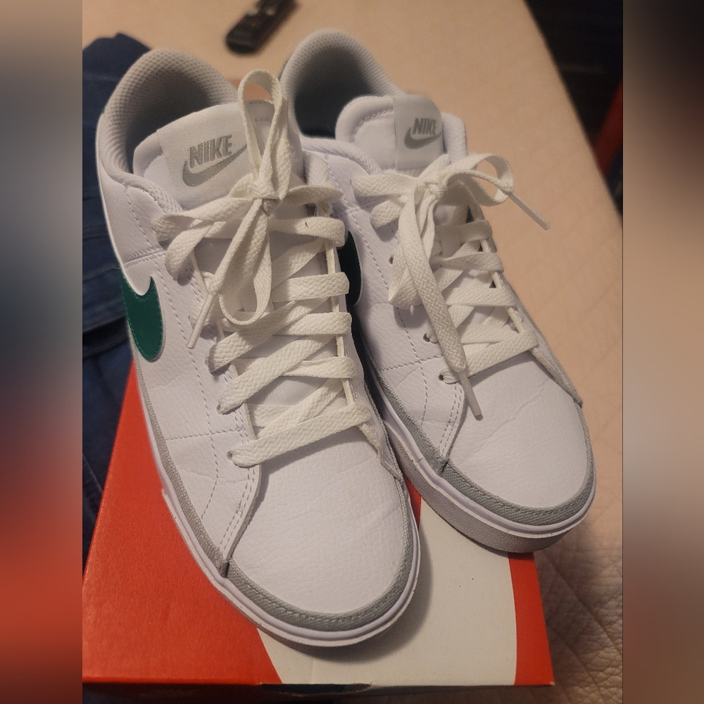 Women Nike Court Legacy